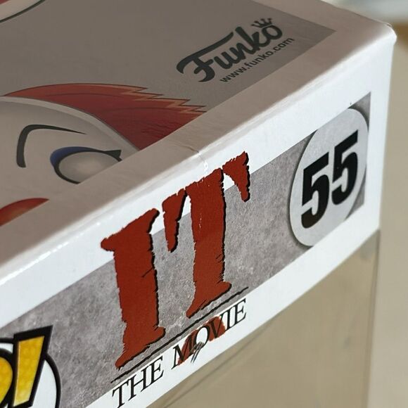 Funko POP! Movies #55 Pennywise Clown IT the Movie Collectible Vinyl Figure - Picture 6 of 7